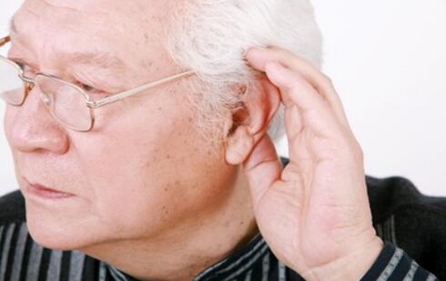 老年性耳聋耳鸣验配助听器