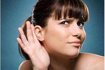 不吃早餐、熬夜会导致突发性耳聋吗？